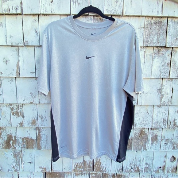 Nike Dri-Fit Gray Athletics Men’s Top - Picture 1 of 5